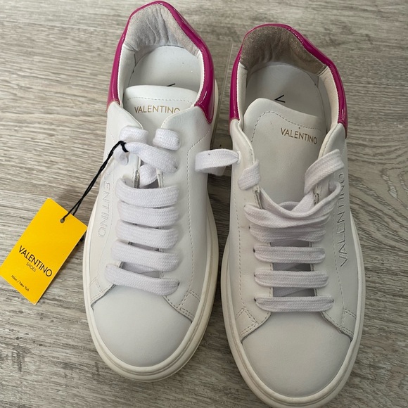 Mario Valentino sneakers - Picture 2 of 5